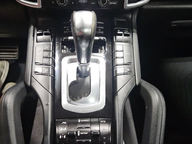 Used 2011 Porsche Cayenne S AWD/4WD image 33