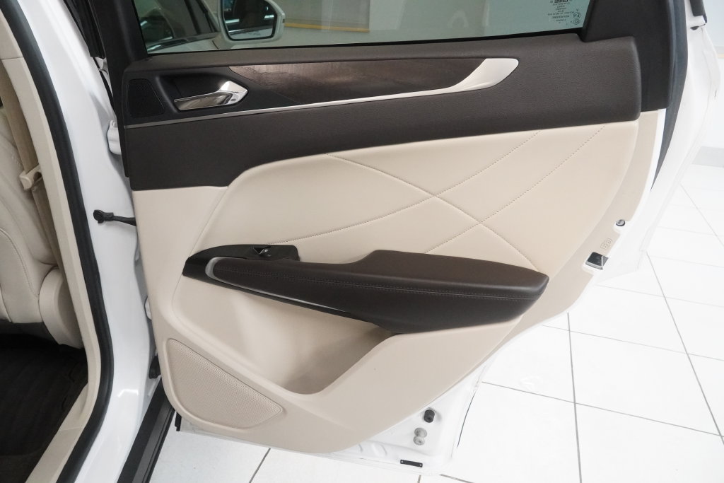 Used 2019 Lincoln MKC Reserve w/ MKC Climate Package AWD/4WD image 31