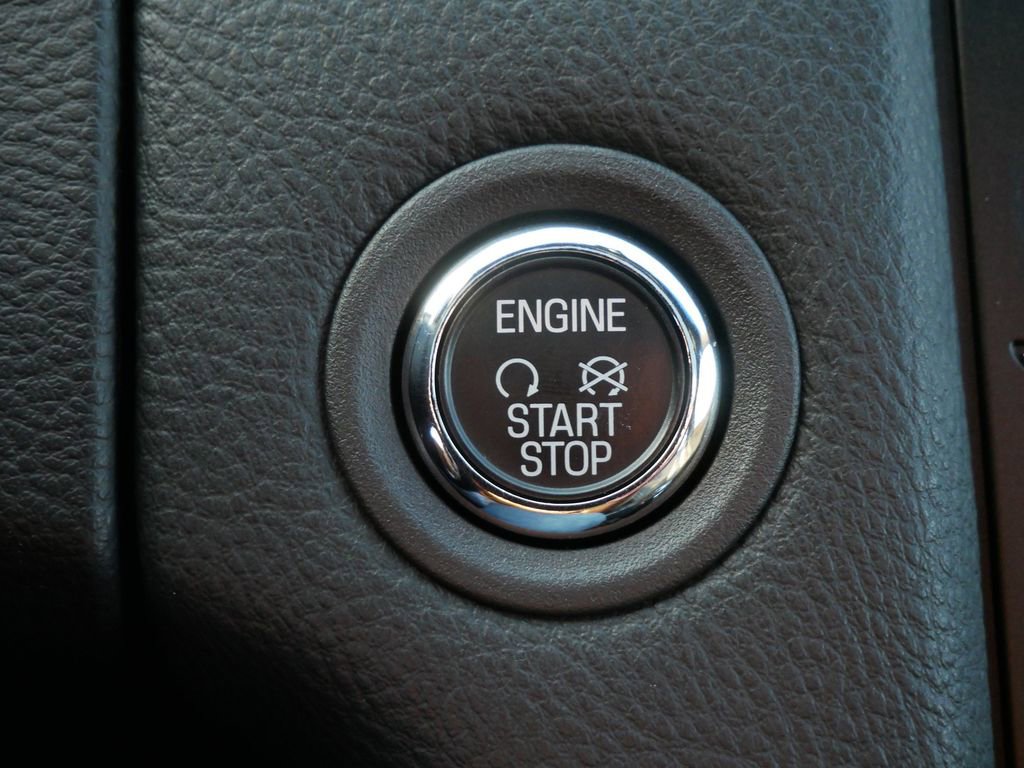 Used 2015 Ford Taurus Limited image 23