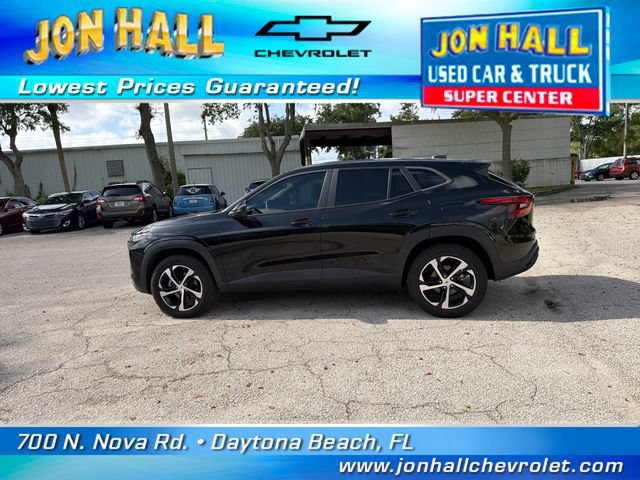 Used 2024 Chevrolet Trax RS w/ Sunroof Package FWD image 5