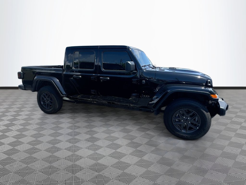 New 2025 Jeep Gladiator Sport AWD/4WD image 4