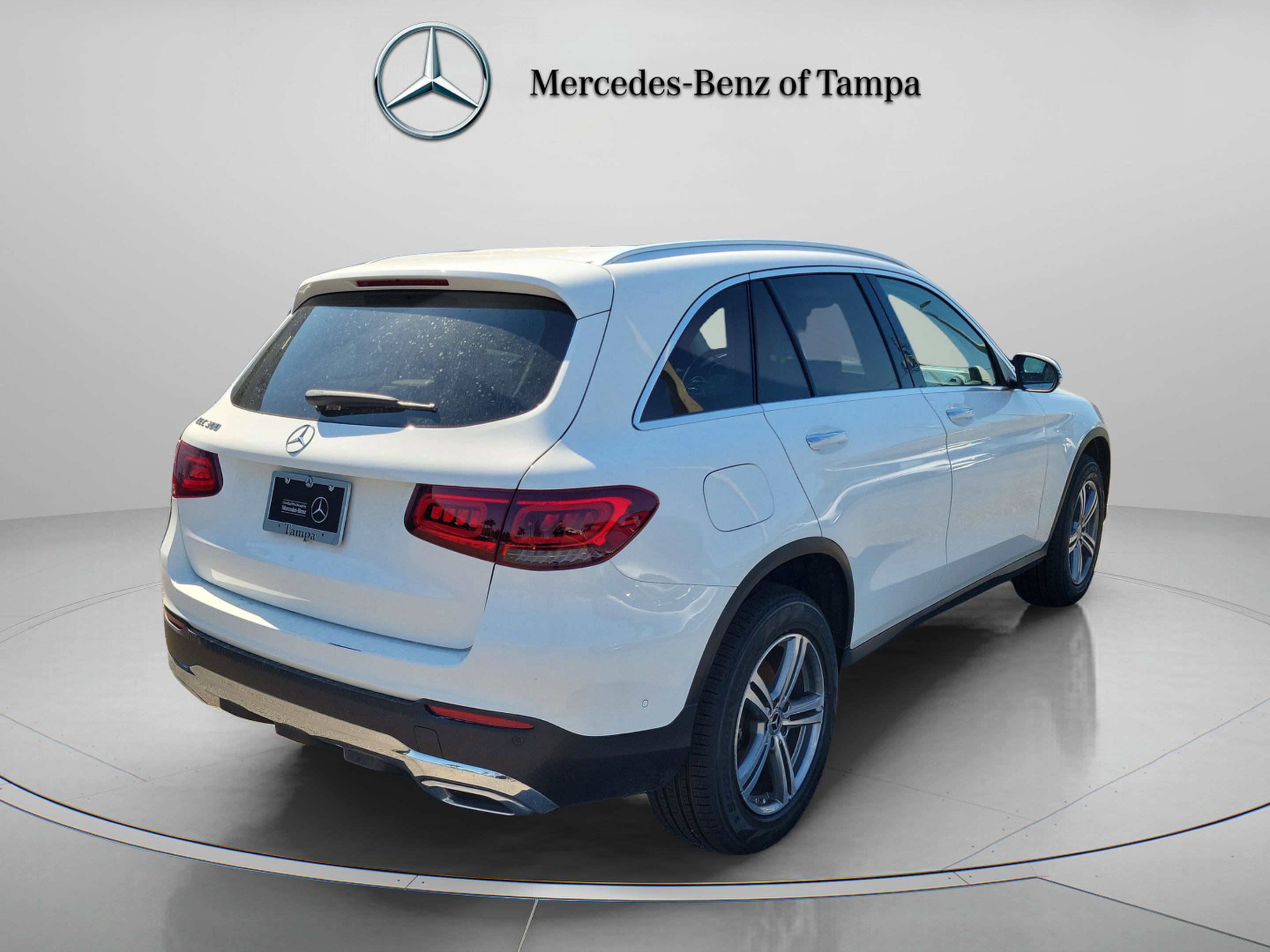 Used 2022 Mercedes-Benz GLC 300 image 4
