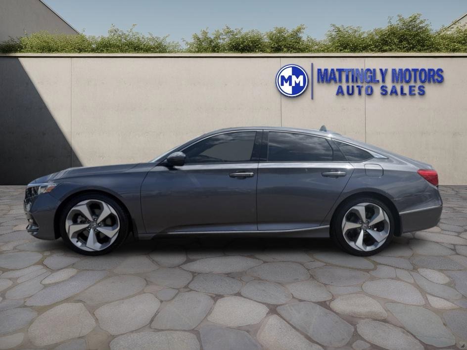 Used 2018 Honda Accord Touring image 6