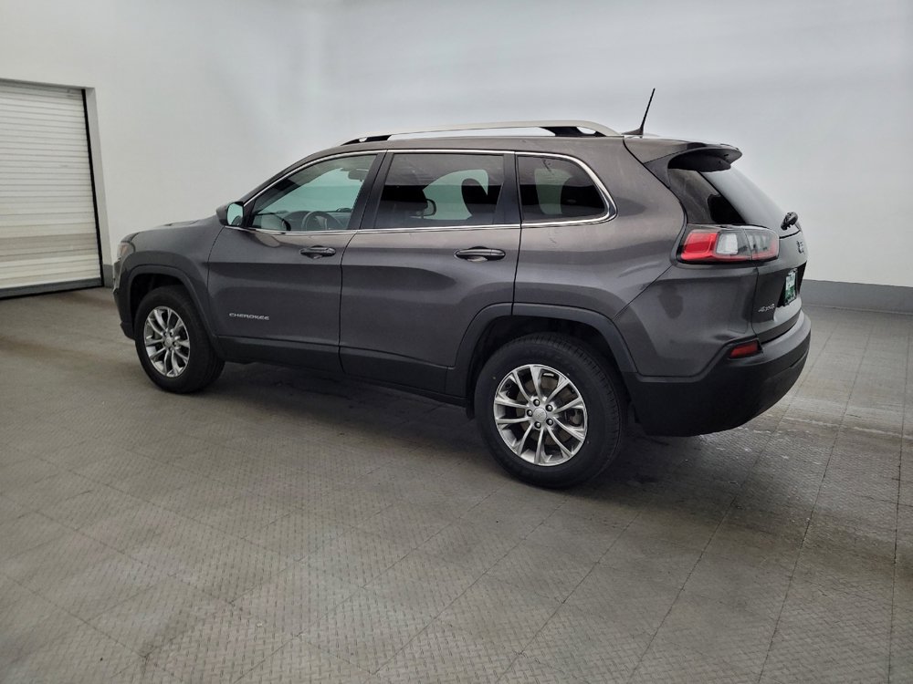Used 2019 Jeep Cherokee Latitude Plus AWD/4WD image 3