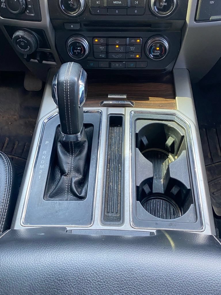 Used 2017 Ford F150 Lariat w/ Equipment Group 502A Luxury AWD/4WD image 19