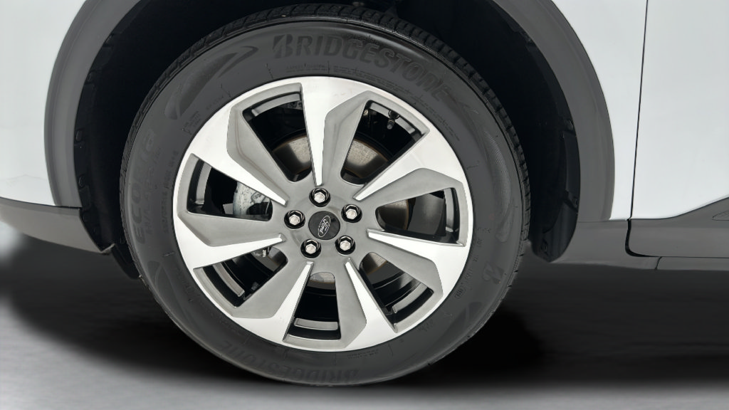 Used 2025 Ford Escape Platinum AWD/4WD image 9