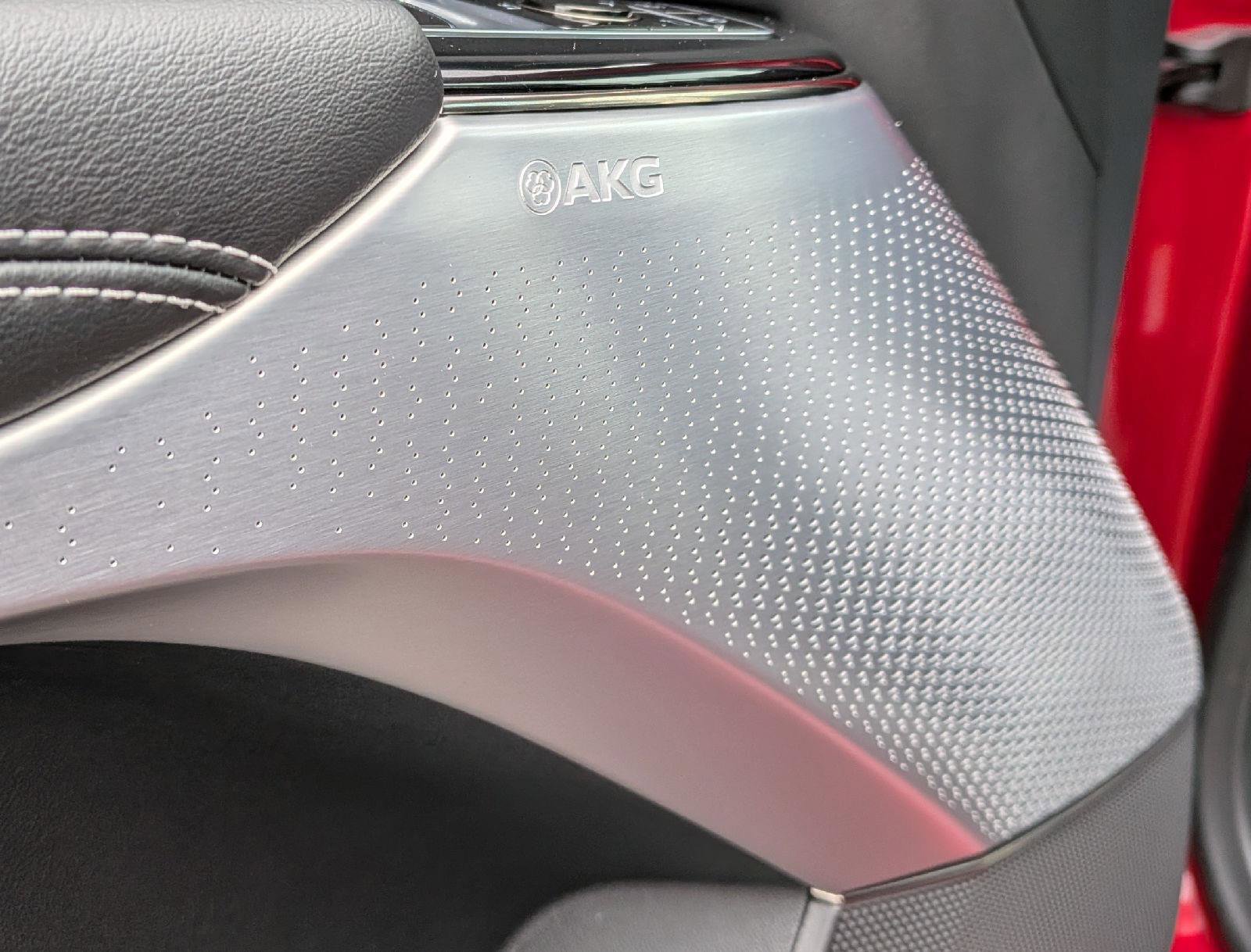 Used 2025 Cadillac Lyriq Sport AWD/4WD image 15