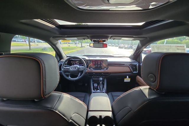 New 2026 GMC Canyon AT4 w/ Technology Plus Package AWD/4WD image 21
