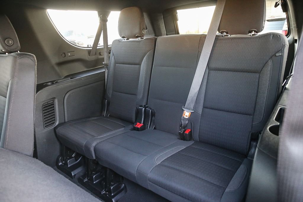 Used 2024 Chevrolet Suburban LS image 24