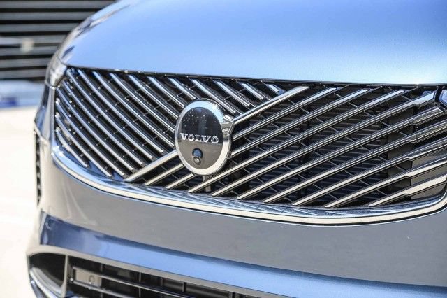 New 2026 Volvo XC90 T8 Ultra w/ Protection Package Premier AWD/4WD image 5