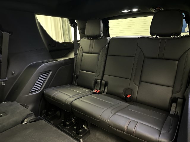 Used 2021 Chevrolet Tahoe RST w/ Luxury Package AWD/4WD image 28