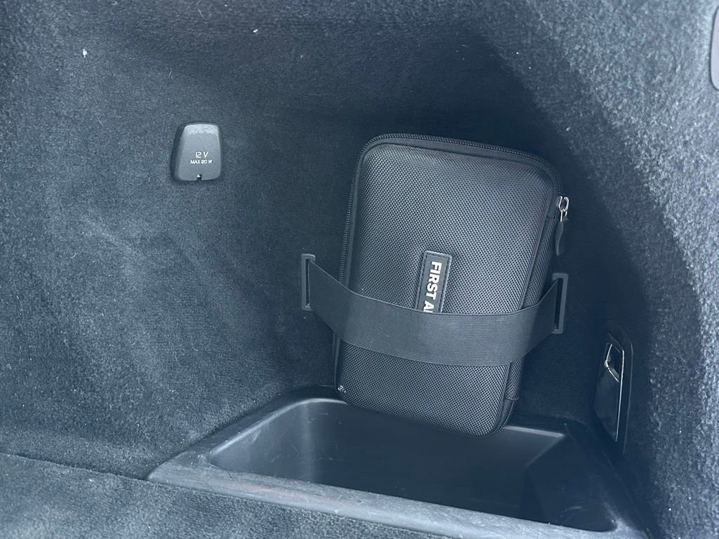 Used 2023 Volvo XC90 B5 Core w/ Protection Package Premier image 18