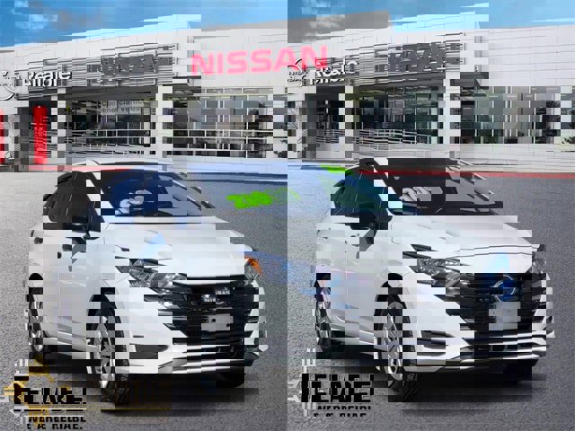 Certified 2024 Nissan Versa S w/ Trunk Package image 1