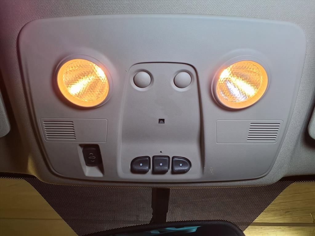 Used 2016 GMC Acadia SLT image 12