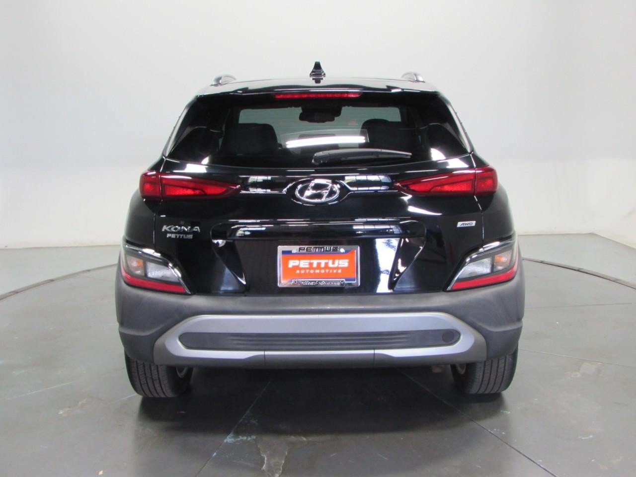 Used 2023 Hyundai Kona SEL w/ Cargo Package AWD/4WD image 6