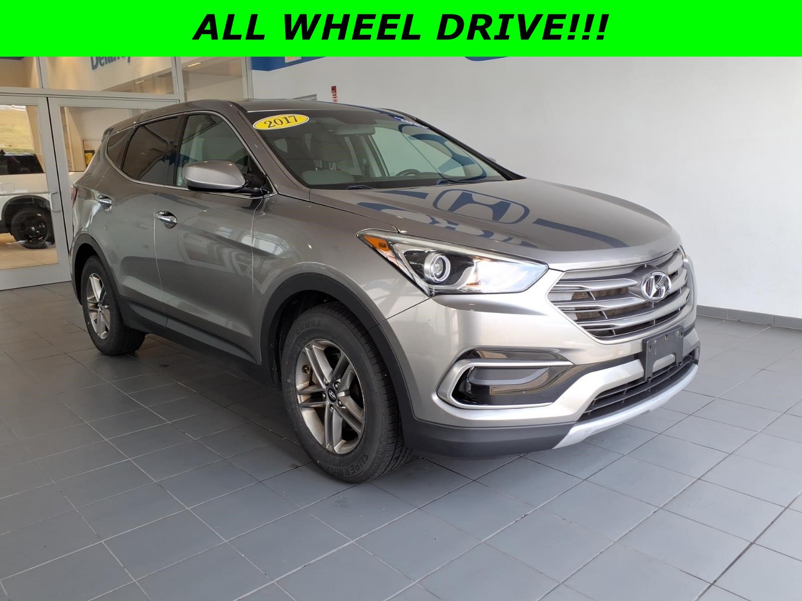 Used 2017 Hyundai Santa Fe Sport AWD/4WD image 1