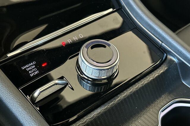 New 2025 Jeep Grand Cherokee Limited image 19