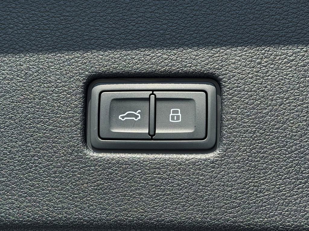 New 2026 Audi Q8 Prestige AWD/4WD image 14