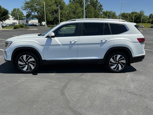 Used 2024 Volkswagen Atlas SEL AWD/4WD image 10