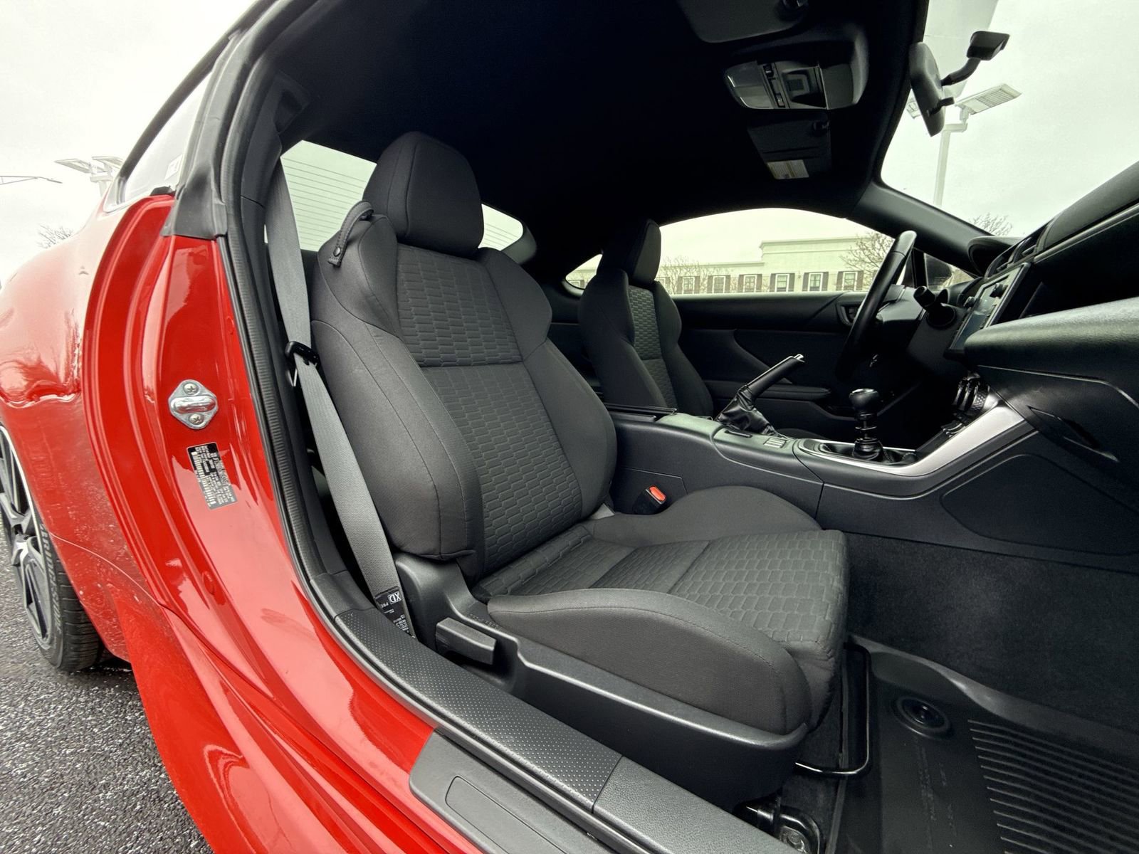 Used 2022 Toyota GR86 w/ ALL Weather Mat Package (TMS) image 23