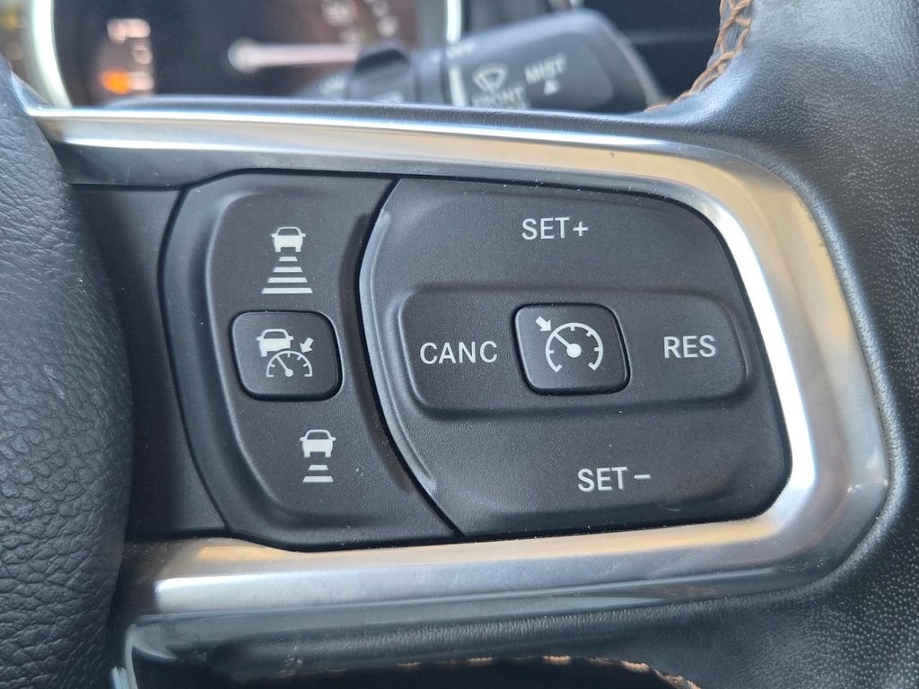 Used 2021 Jeep Wrangler Unlimited Sahara AWD/4WD image 19