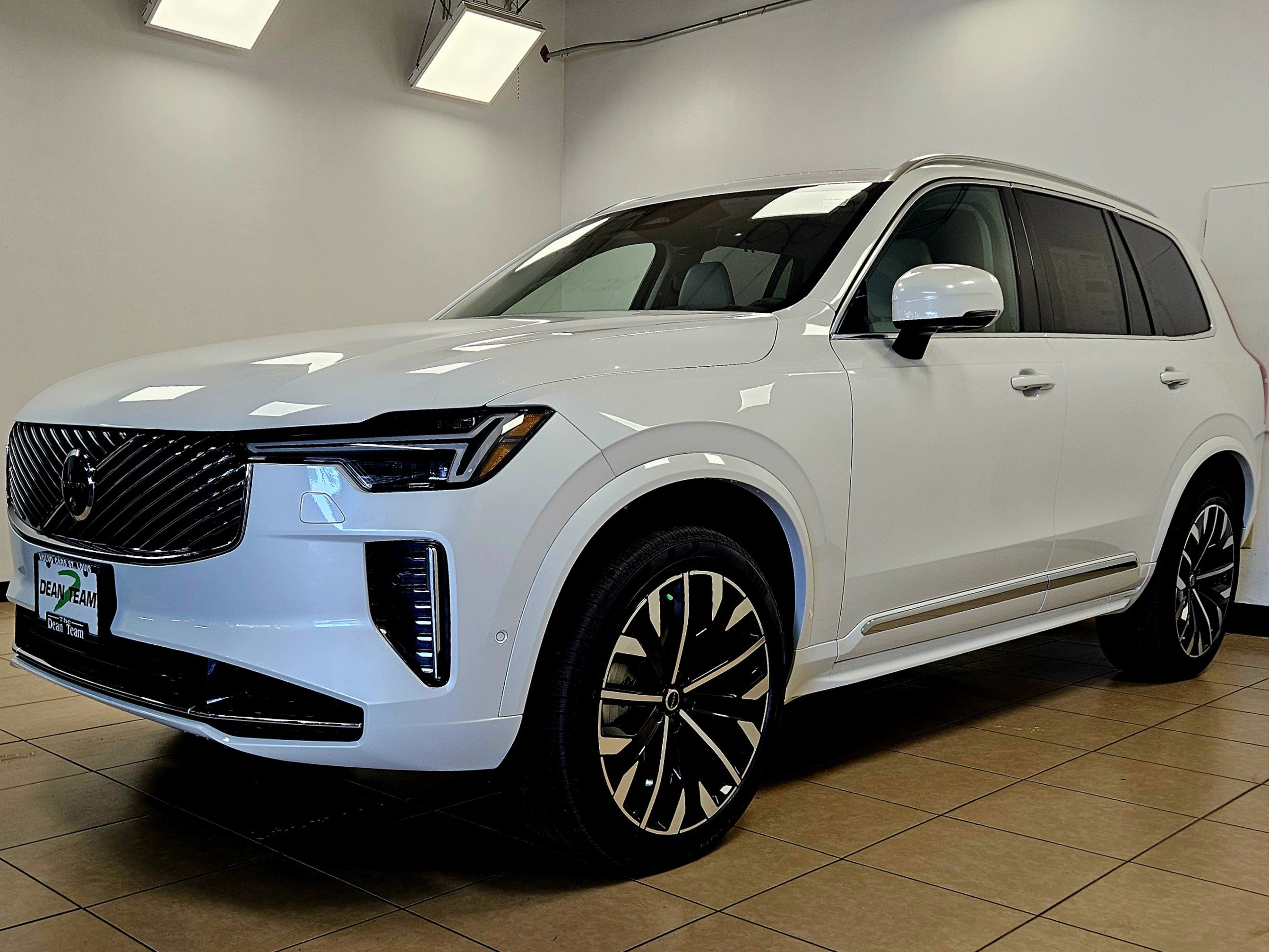 New 2026 Volvo XC90 B6 Ultra image 4