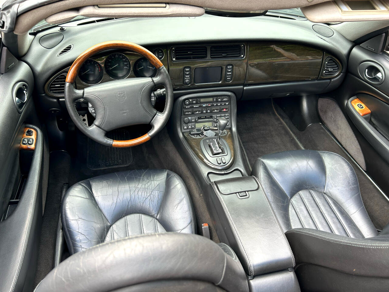 Used 2000 Jaguar XK8 Convertible RWD image 14