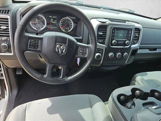 Used 2016 RAM 1500 Classic SLT RWD image 18