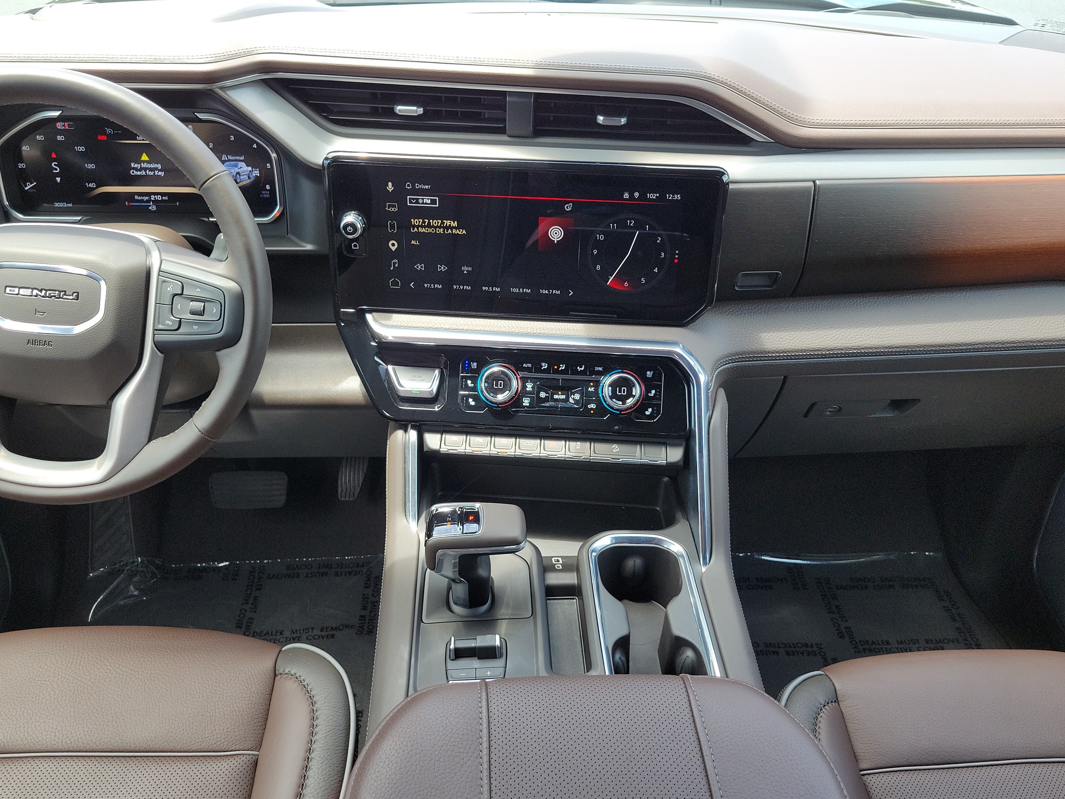 Used 2026 GMC Sierra 1500 Denali w/ Denali Reserve Package AWD/4WD image 15