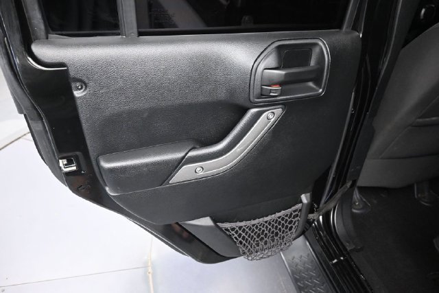 Used 2016 Jeep Wrangler Unlimited Sport w/ Quick Order Package 24S AWD/4WD image 23