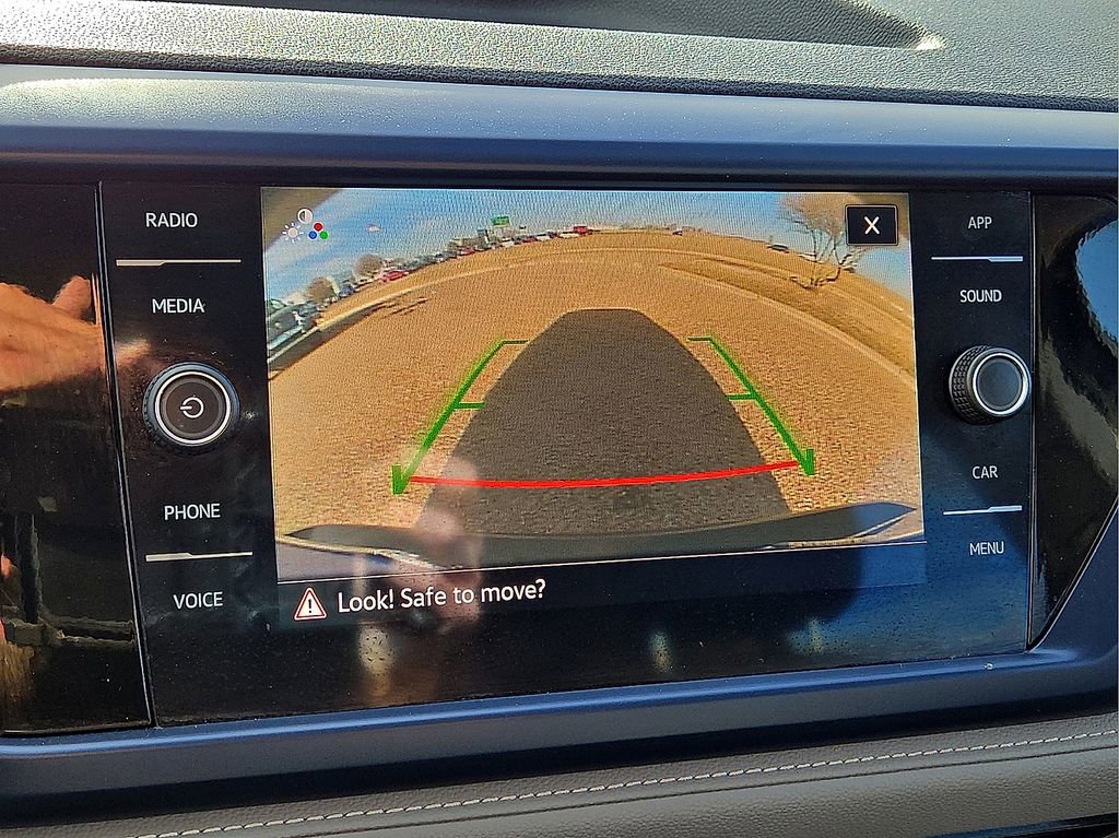 Used 2024 Volkswagen Taos SE image 26