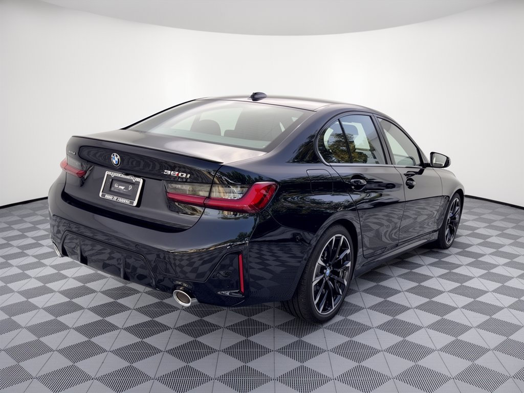 Certified 2026 BMW 330i xDrive Sedan w/ M Sport Package AWD/4WD image 9