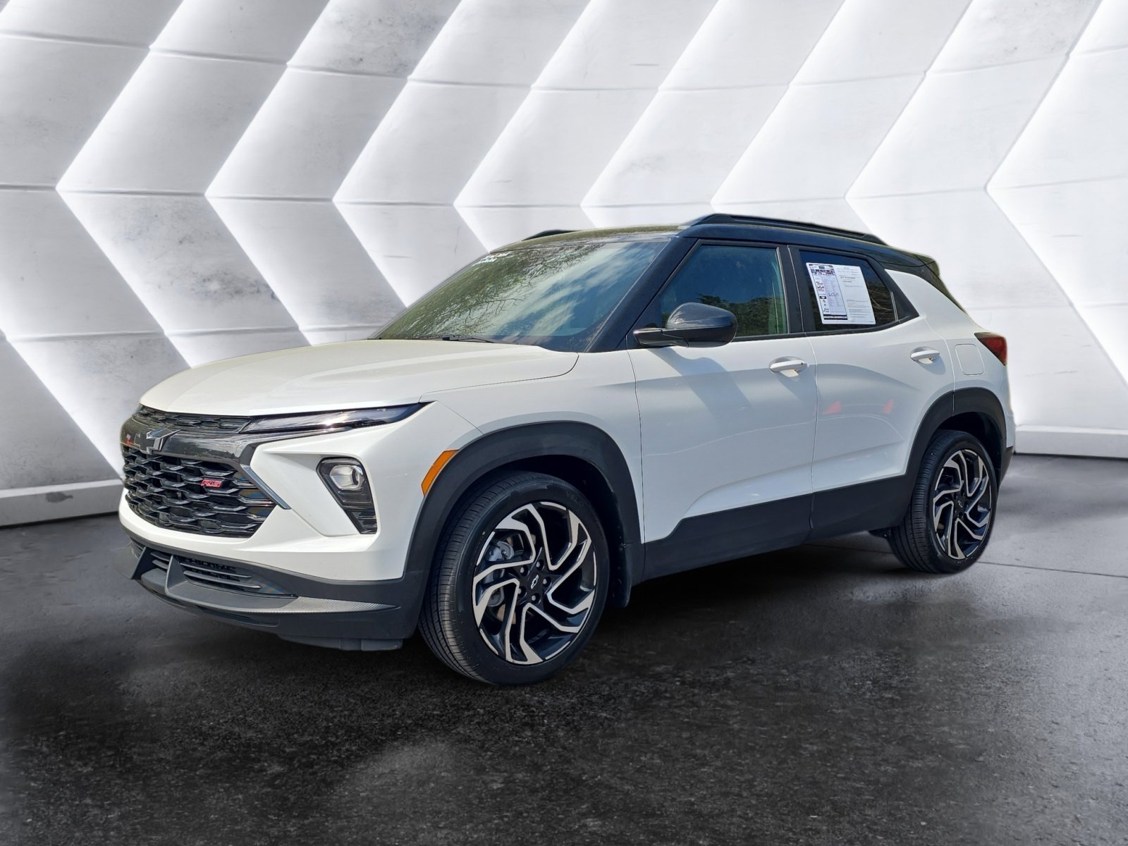 Used 2024 Chevrolet TrailBlazer RS w/ Convenience Package image 1