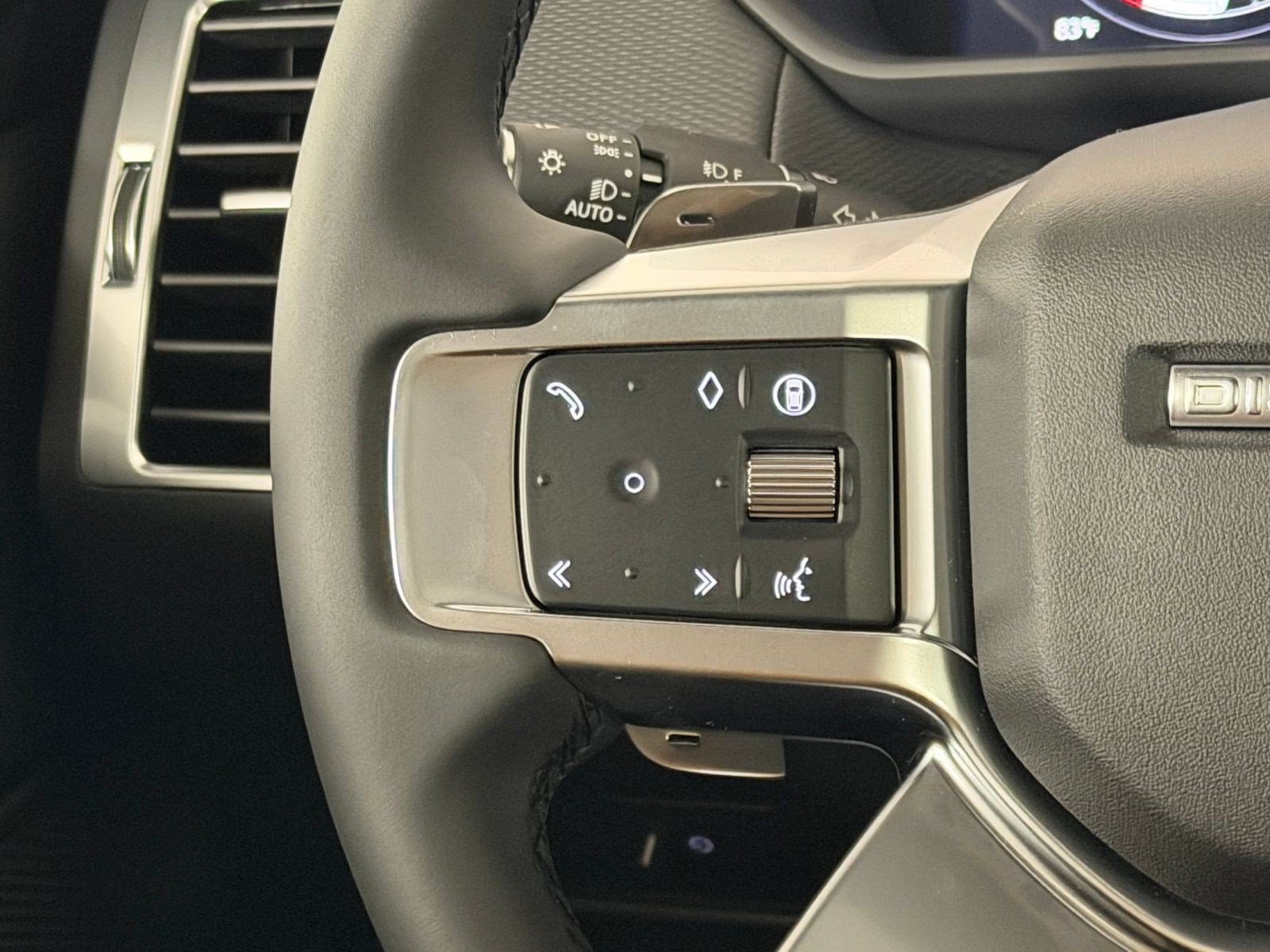 New 2026 Land Rover Discovery Dynamic SE AWD/4WD image 14
