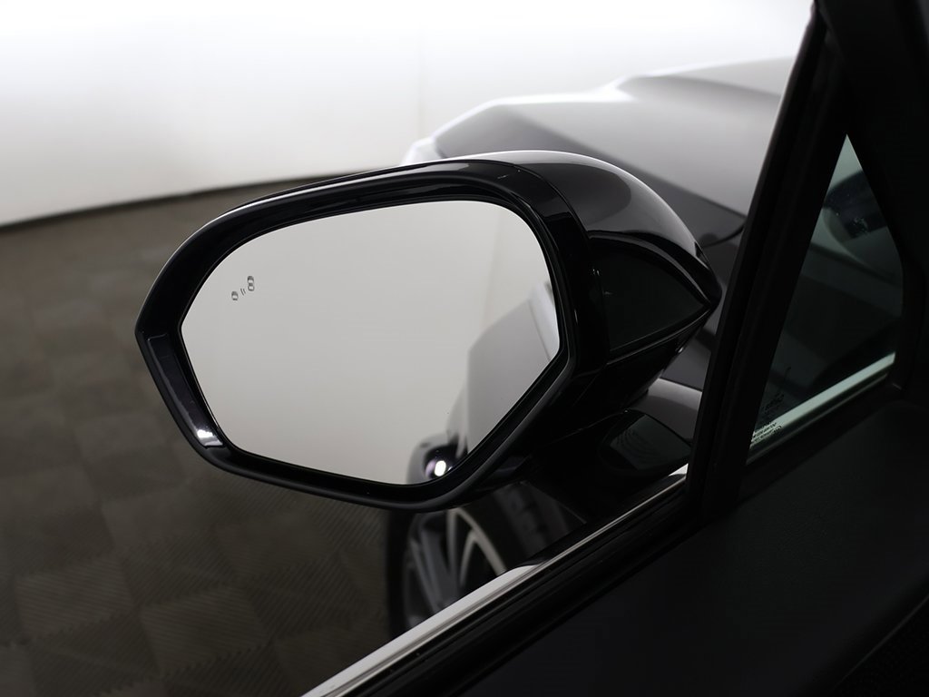 Used 2023 Lincoln Corsair AWD image 34