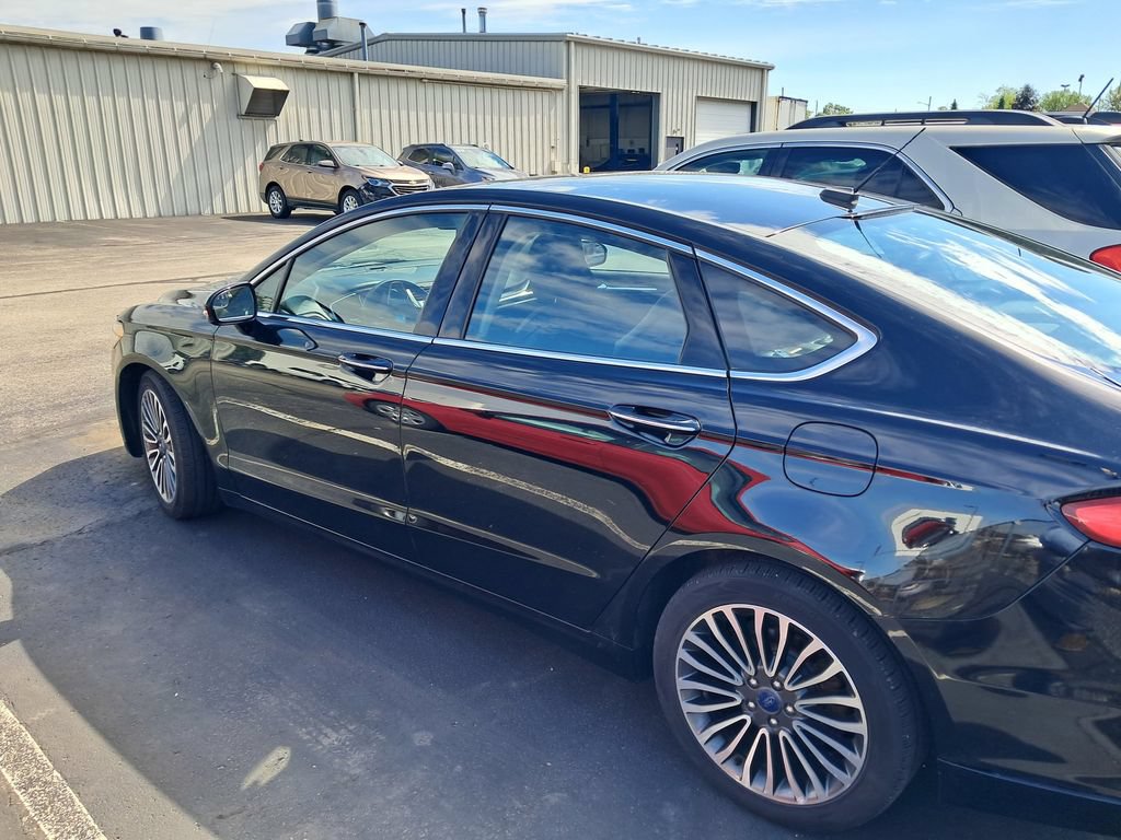Used 2017 Ford Fusion Titanium AWD/4WD image 8