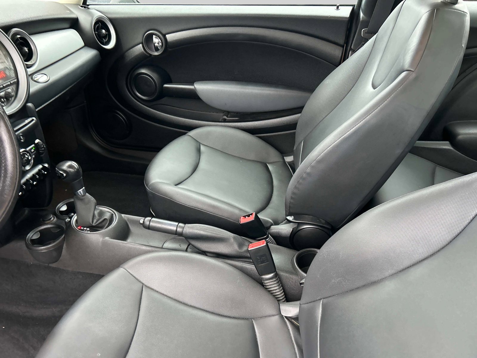 Used 2012 MINI Cooper Hardtop image 15