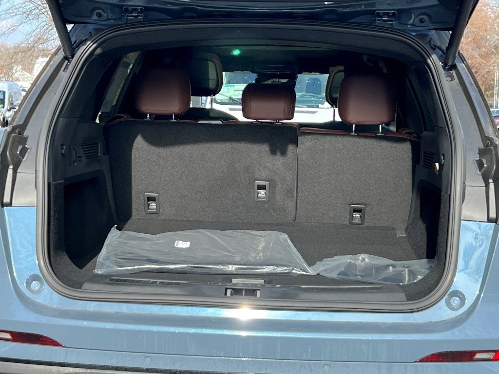 New 2026 Lincoln Nautilus Reserve w/ Jet Appearance Package image 13