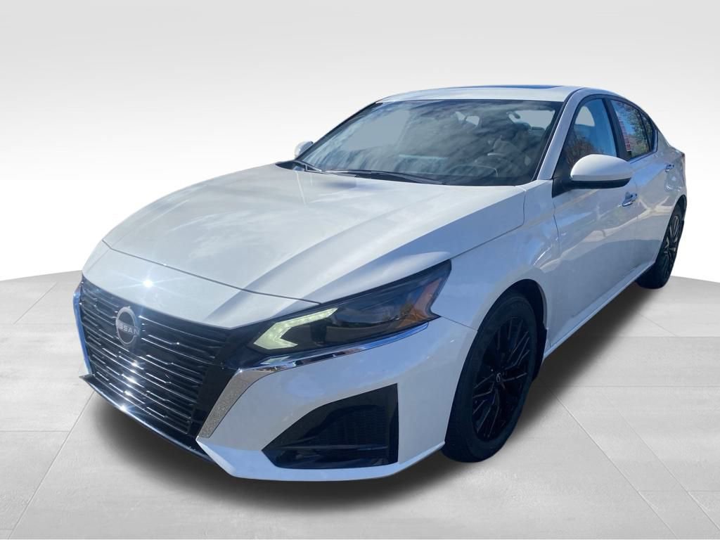 New 2025 Nissan Altima 2.5 SV w/ SV Special Edition Package image 3