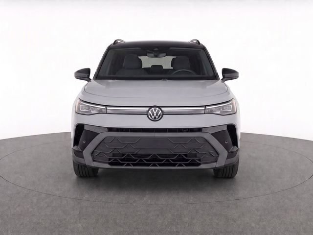Used 2025 Volkswagen Taos SE AWD/4WD image 5