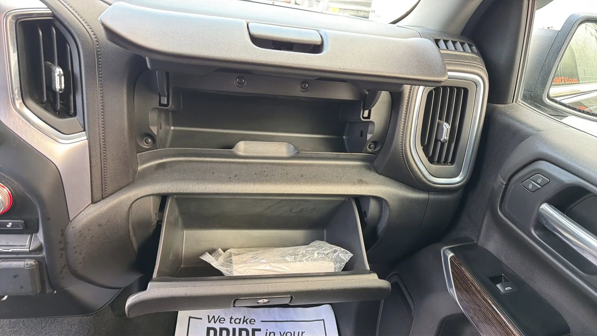 Used 2019 GMC Sierra 1500 SLE w/ SLE Value Package image 23