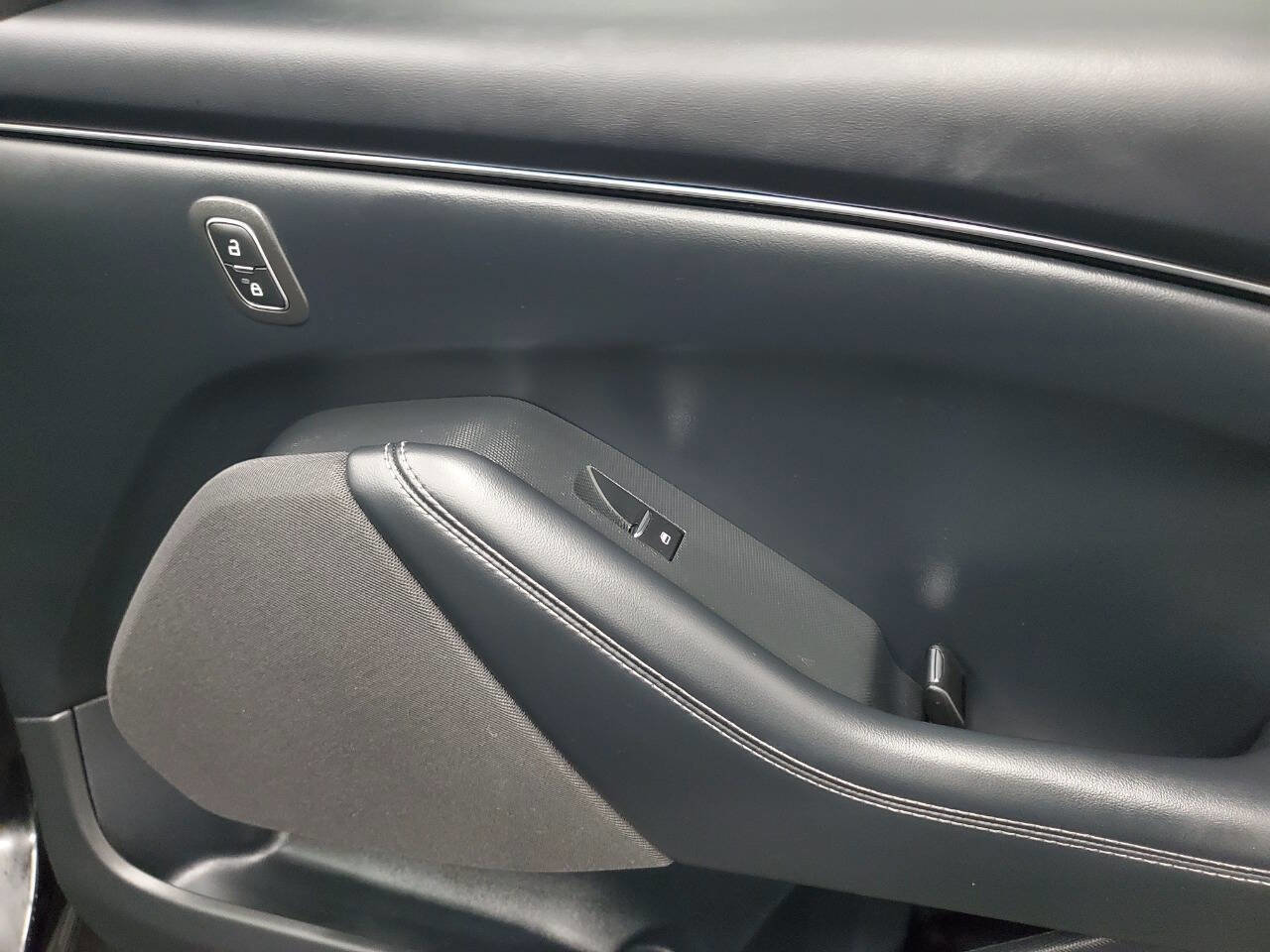 Used 2021 Ford Mustang Mach-E Select w/ Comfort/Appearance Package image 16