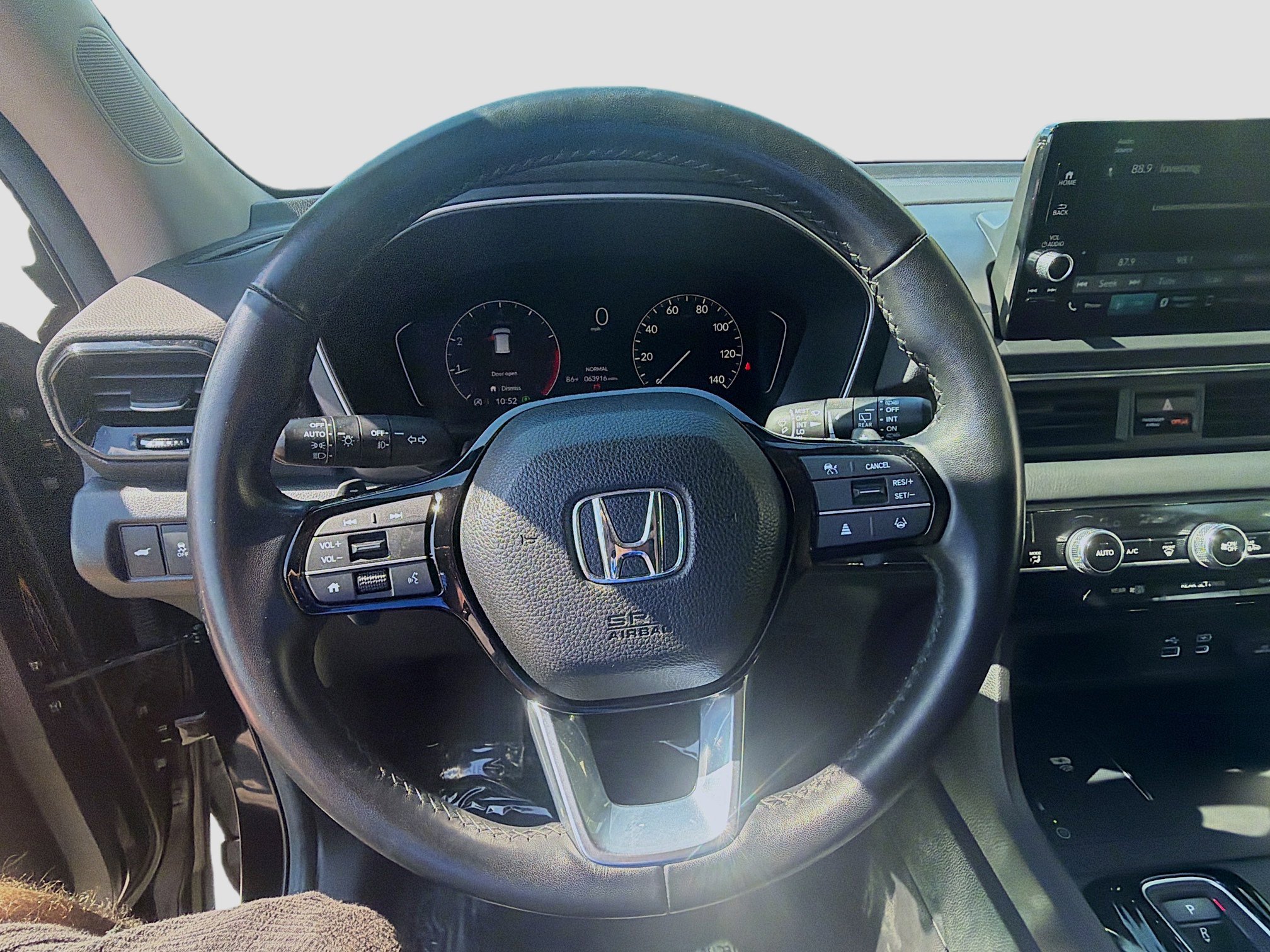 Certified 2025 Honda Pilot EX-L image 10