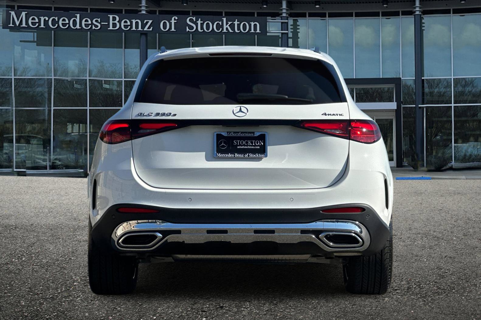 New 2026 Mercedes-Benz GLC 350e 4MATIC image 5