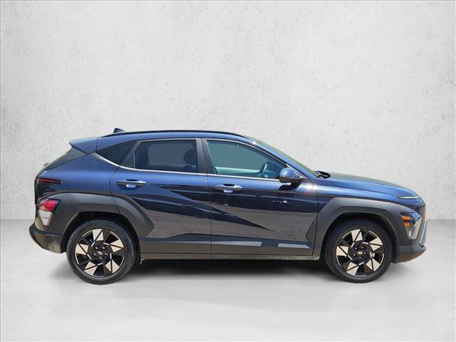 Used 2025 Hyundai Kona SEL FWD image 4