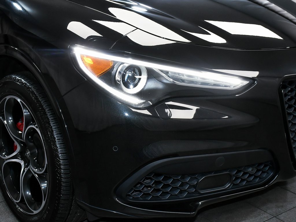 Used 2023 Alfa Romeo Stelvio Veloce image 71