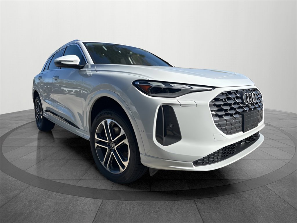 New 2025 Audi Q5 Premium image 3