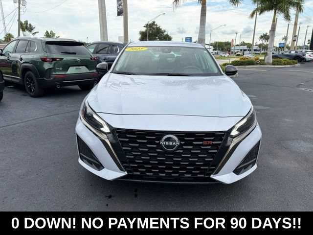 Used 2025 Nissan Altima 2.5 SR FWD image 2