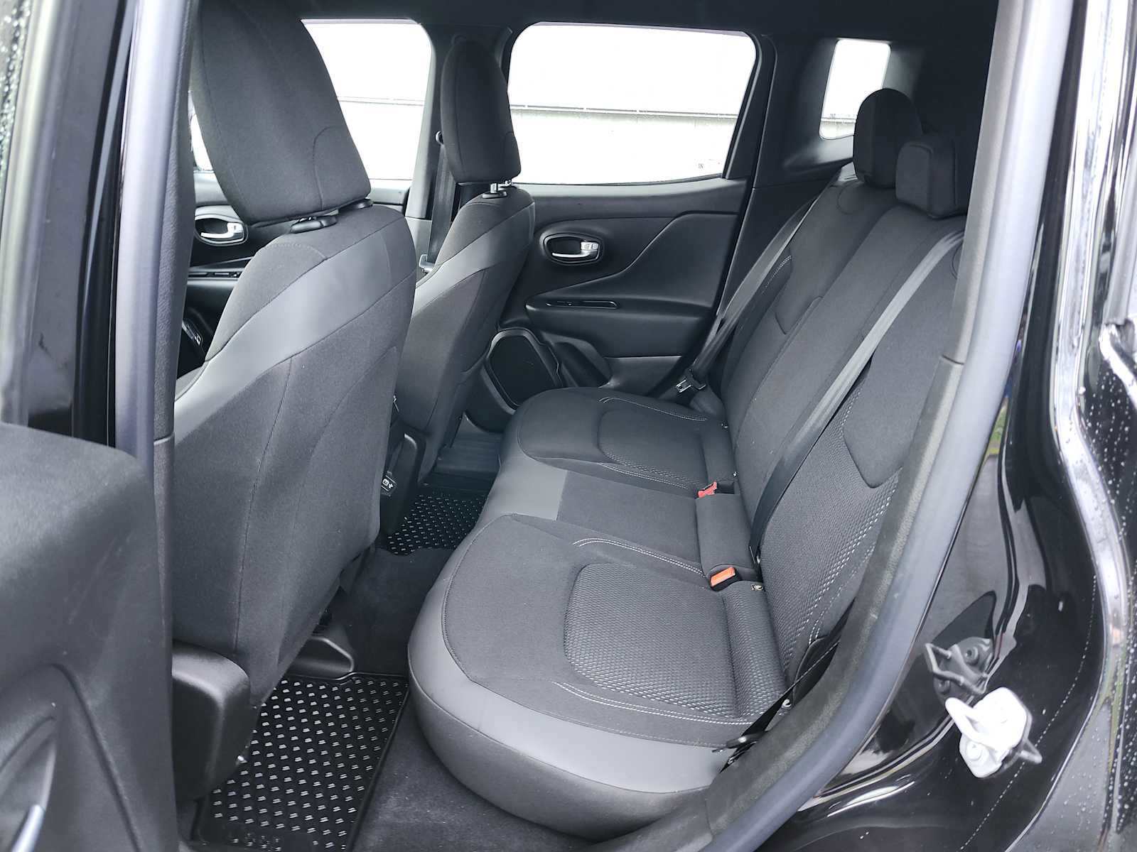 Used 2022 Jeep Renegade Altitude image 15