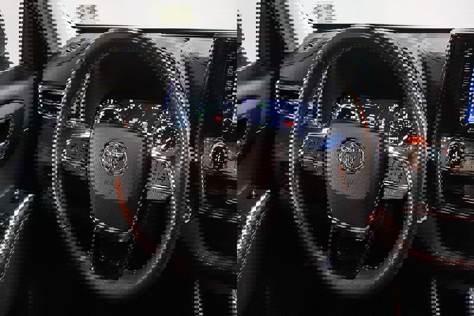 Used 2021 Toyota Highlander XLE image 15